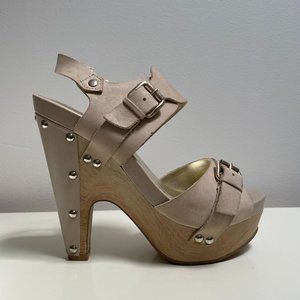 Guess Platform Heel Sandal - Size 6
